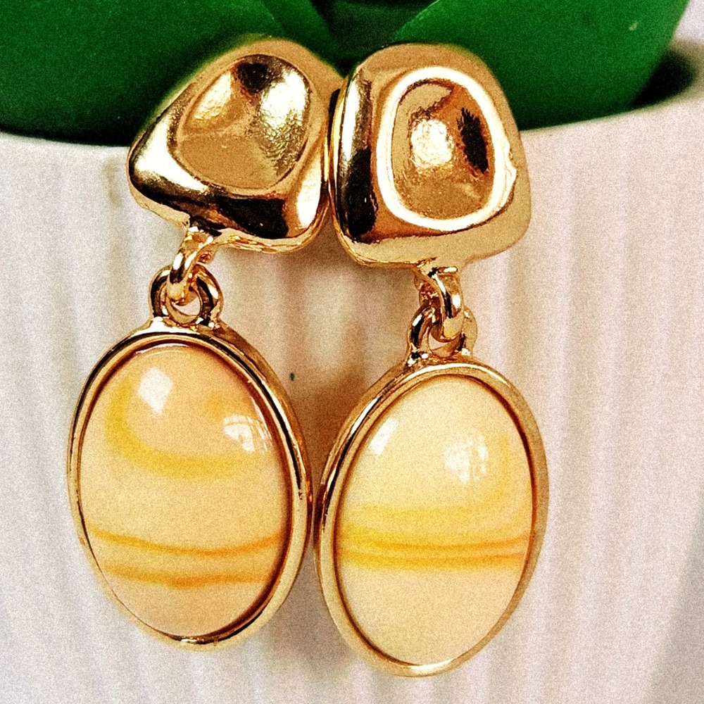 Vintage Gold Tone Marbled Yellow Oval Drop Earrings Hammered Post Statement 1.5"